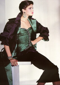 bb_StephanieSeymour_1984_09_LANCETTI_HC_FW84_HB_IT_GianmarcoChieregato_070.thumb.jpg.d7d893b90176db5851e9d8235d50ec17.jpg