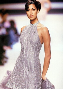 bb_YasmeenGhauri_1992_03_LANVIN_HC_SS92_JOYCE_010.thumb.jpg.22908f7b33ecea81fb10bf172f3477e5.jpg