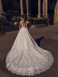 collezione-pinella-passaro-sposa-2022-milano-abiti-sposa-36.jpg