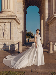 collezione-pinella-passaro-sposa-2022-milano-abiti-sposa-39.jpg