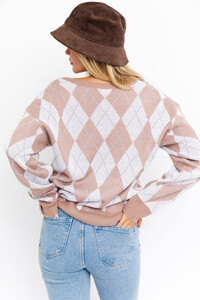 feeling-preppy-argyle-sweater-white-b3040b0e_l.jpg