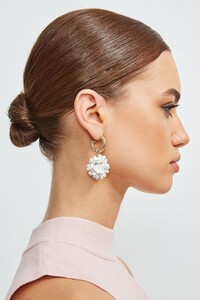 gold-floral-drop-earrings.jpeg
