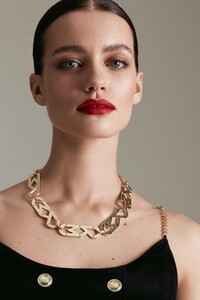 gold-plated-karen-millen-link-necklace.jpeg