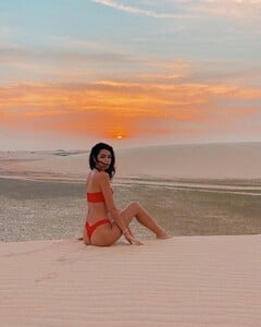 julianaaguiar.ofc_13381.thumb.jpg.235c25d5989f9228a0388f99e4e52962.jpg