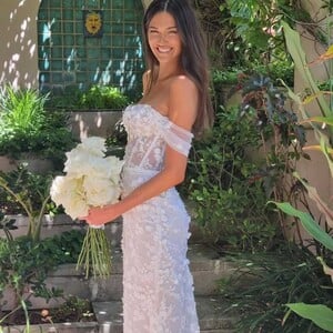 lovehonorbridal_246511342_559306482002084_7427410642273231608_n.jpg