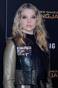 natalie-dormer-attends-ny-screening-of-the-hunger-games020.jpg