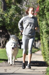 natalie-portman-out-jogging-with-her-dog-in-los-feliz-01-24-2022-0.jpg