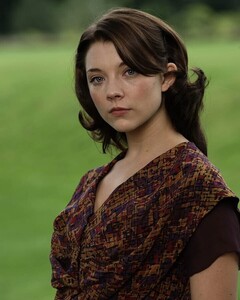 nataliedormer_xo_167178829_808666470077785_218183876751945117_n.jpg