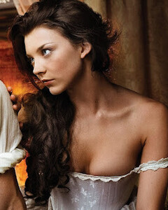nataliedormer_xo_210078106_144071341150910_2355841576116235938_n.jpg