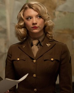 nataliedormer_xo_244011017_581379346398890_2793736301601182547_n.jpg