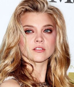 nataliedormer_xo_265488292_211262981168939_7281526795280335278_n.webp.jpg