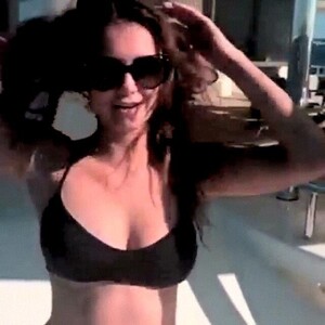 nina_dobrev_bikini_ice_bucket_challenge1.jpg