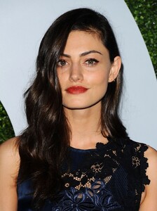 phoebe-tonkin-at-2014-gq-men-of-the-year-party_2.jpg