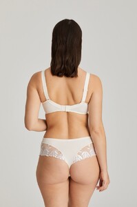 primadonna-lingerie-comfort_bra-orlando-0163157-natural-3_3512200__10351.1583838747.jpg