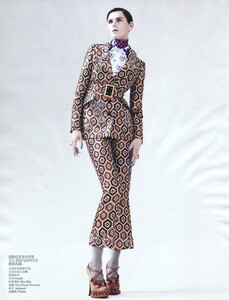 stella-tennant_(3).thumb.jpg.1c4e1ae3232d73d5e639e42c10b43df9.jpg