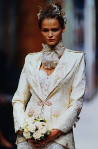 ungaro-hc-ss-98-6.thumb.jpg.3e5917a1246f9e391dfe0b9662c7f150.jpg