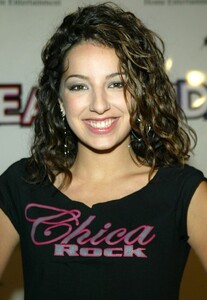 vanessa-lengies-55-708x1024.jpg