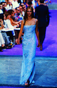 versace-menswear-ss-99.thumb.jpg.3977050e658e47b7cda36bd34380d1fc.jpg