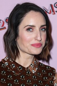 zoe-lister-jones-refinery29-1.jpg