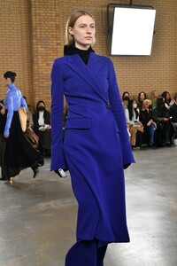 00026-ProenzaSchouler-Fall-22-NewYork-credit-JonasGustavasson.jpg