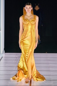 00055-moschino-fall-2022-ready-to-wear-milan-credit-alessandro-lucioni-gorunway.jpg