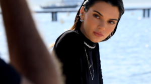 Kendall Jenner Messika-00.00.20.266.png