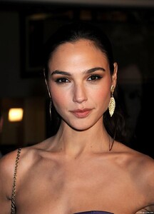 Gal Gadot photo-027.jpg