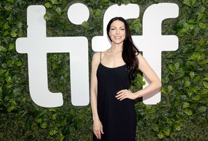 Laura+Prepon+2021+Toronto+International+Film+ewJ_9KDp_Glx.jpg