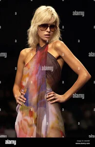 lisaM s04gharani-strok--G6GYB9.jpg