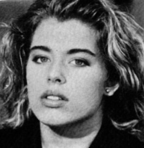 1210117633_AmandadeCadenet.thumb.JPG.2d7c678c1e760bdc671d5dc301d0c0af.JPG