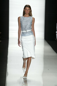 1253763143_MichaelKors2003WomenRTW47.thumb.jpg.4127ca3d0994a7ea57a3b38a309829c7.jpg