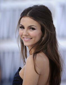 Victoria Justice photo.filmcelebritiesactresses.blogspot-0057.jpg