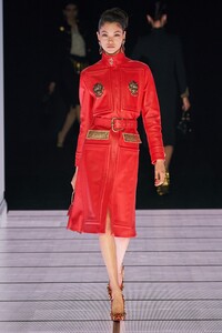 Mika Schneider Moschino Fall 2022 RTW MFW 1.jpg