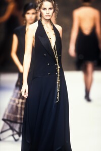 1321436509_Cerruti1994WomenRTW126.thumb.jpg.0d5a343c073c9f6e8f79e21c44ccbf88.jpg