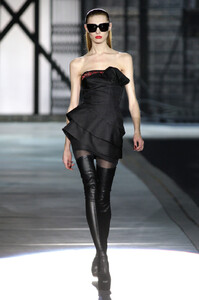 1352768906_Dsquared2Fall2010R6j1STBJvjgx.thumb.jpg.bbbb6b89080c7e6543f1cd80d4d06a52.jpg