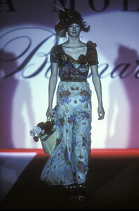 1420106740_Blumarine1994WomenRTW145.thumb.jpg.b6afdc852e8c10ce9cbbe331d58d0864.jpg