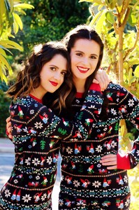 laura-vanessa-marano-xmas-1 (1).jpg