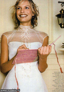 16986022_vogue2002(2).thumb.jpg.56df3236e755093fd480faa62dd05c76.jpg
