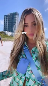1701459324_CelesteBright2022-02-03luxseaswimweargonzalofeophoto260106940_1565294877176564_406053077355675604_n.thumb.jpg.4f08cec9ca7a7bdffb02062deda770ef.jpg