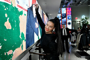 Adriana+Lima+Adriana+Lima+Launches+First+Collection+yYe7BnGy5srx.jpg
