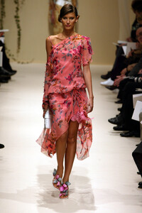 1860855754_Carven2002HauteCouture59.thumb.jpg.ae3c85851d7f53ce6b7978453b079d48.jpg