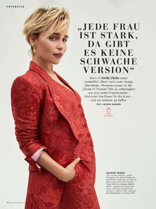 Emilia Clarke @ Cosmopolitan Germany March 2022 02.jpg