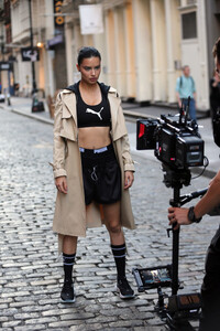 Adriana+Lima+Adriana+Lima+Films+Maybeline+vOQobf8Ui_Ax.jpg