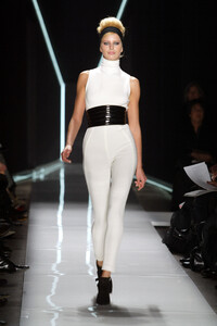 2133968288_DonnaKaran2003WomenRTW70.thumb.jpg.c7fcc02a0586e501b019045e0ece1768.jpg