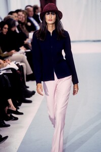 23746288_VictorAlfaro1997WomenRTW24.thumb.jpg.fe793afac78508168c683a8e57122f24.jpg
