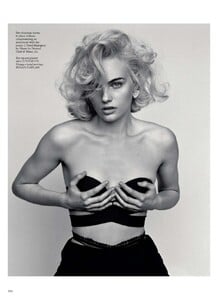 Vogue UK 03.2022-page-003.jpg