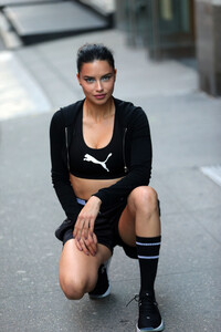 Adriana+Lima+Adriana+Lima+Films+Maybeline+DEViwfJFP69x.jpg