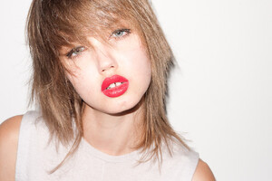 Lindsey Wixson by Terry Richardson 2013.jpg