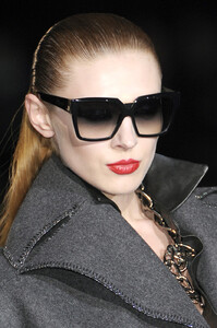 4746_Dsquared2Fall2010DetailsYL8P_aTgHLXx.thumb.jpg.27f765e18e9d59f8ef2987922f25744a.jpg