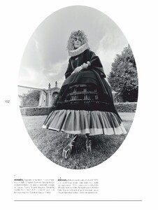 L'Officiel Italia - 2020 12 05-104.jpg